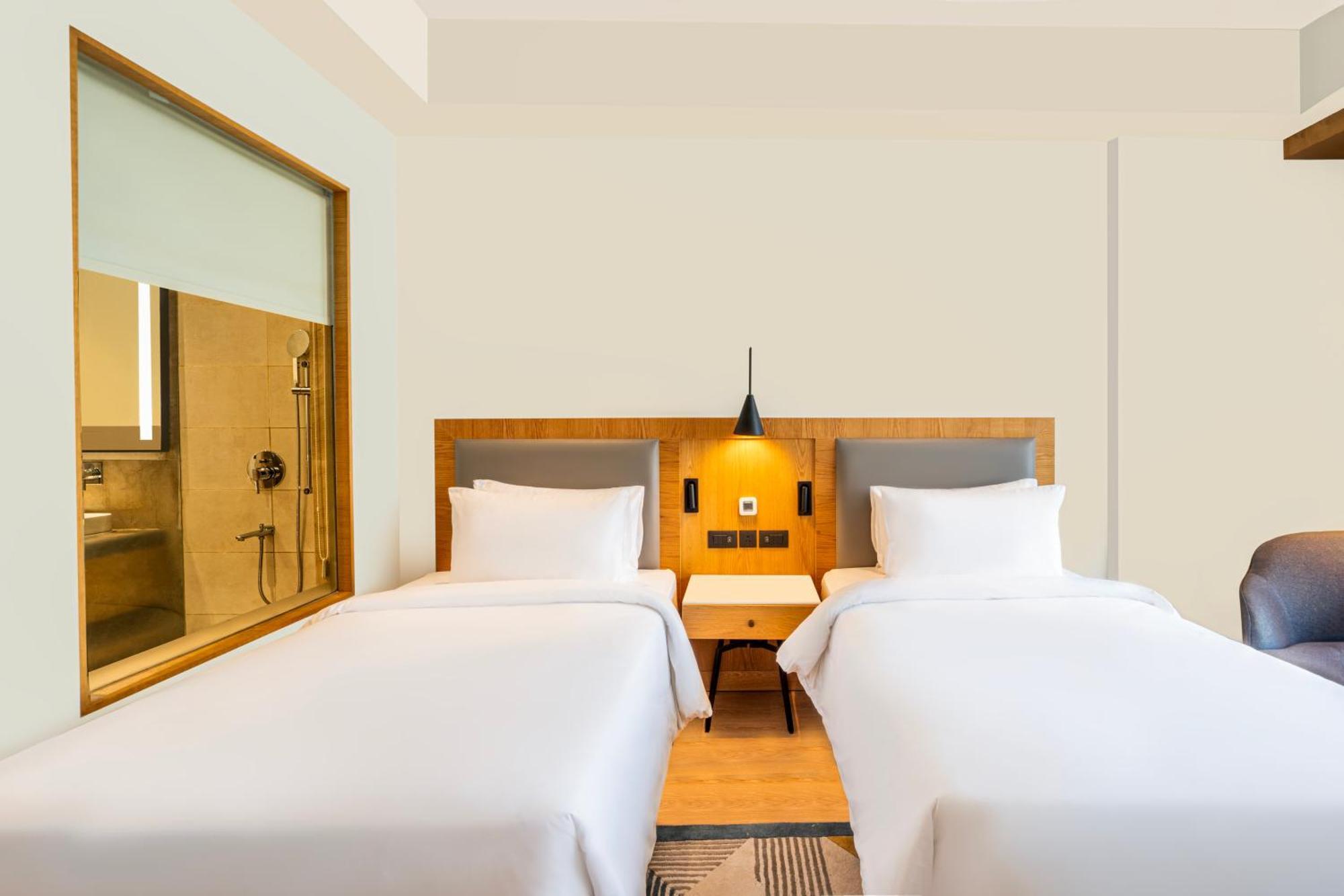 Radisson Hotel Vrindavan Luaran gambar