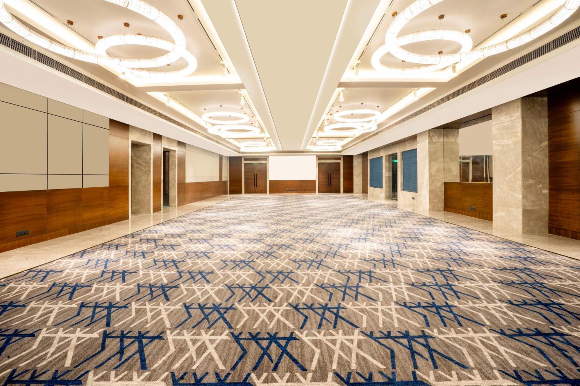 Radisson Hotel Vrindavan Luaran gambar
