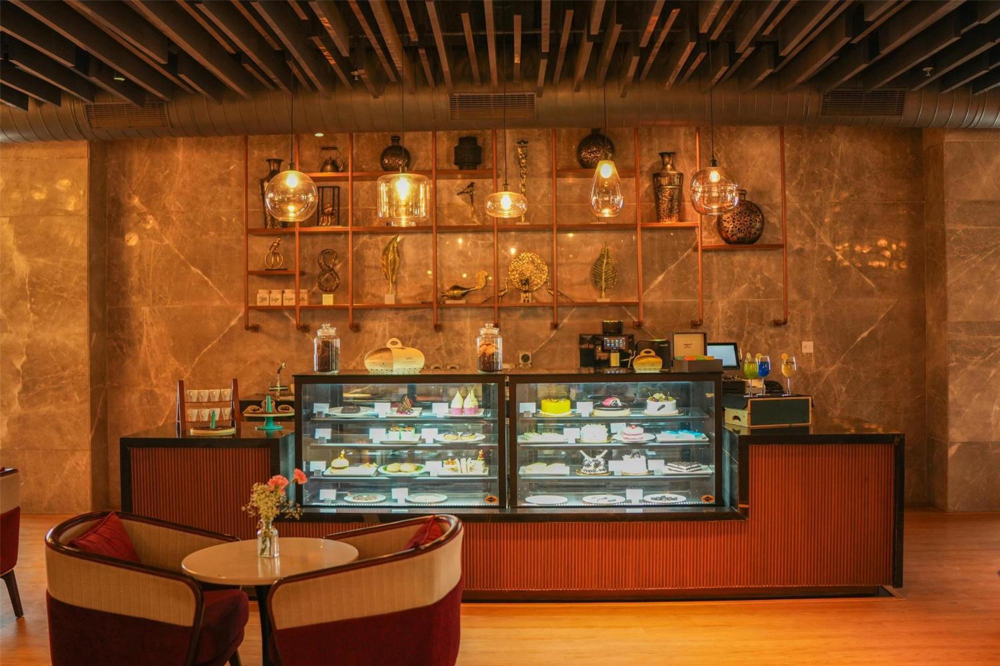 Radisson Hotel Vrindavan Luaran gambar